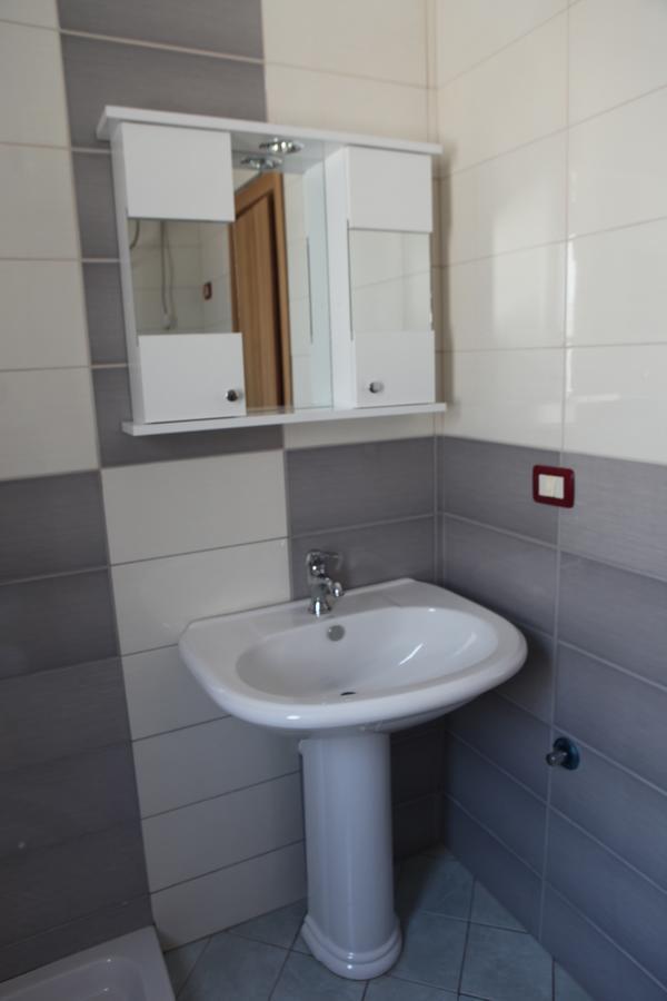 סרנדה Bakija Apartments מראה חיצוני תמונה
